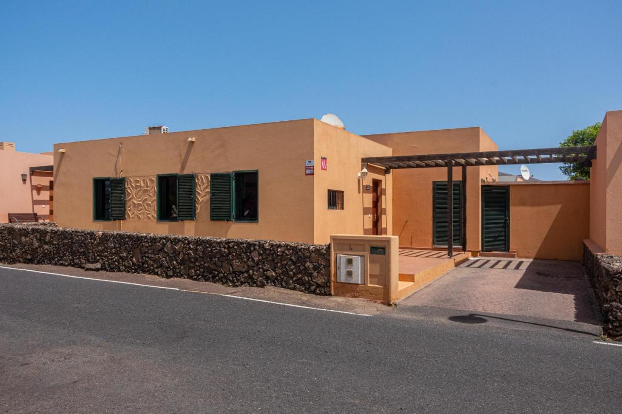 Lovely 2-Bed Villa In Corralejo Fuerteventura Exterior foto