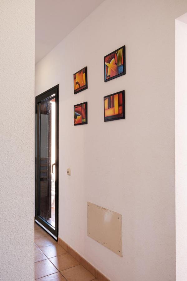 Lovely 2-Bed Villa In Corralejo Fuerteventura Exterior foto